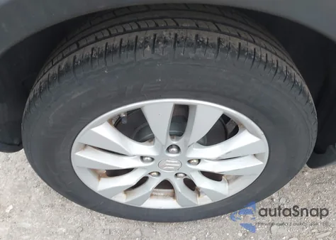 2013 Suzuki Sx4 Premium z USA, uszkodzony, nr VIN JS2YB5A38D6101881